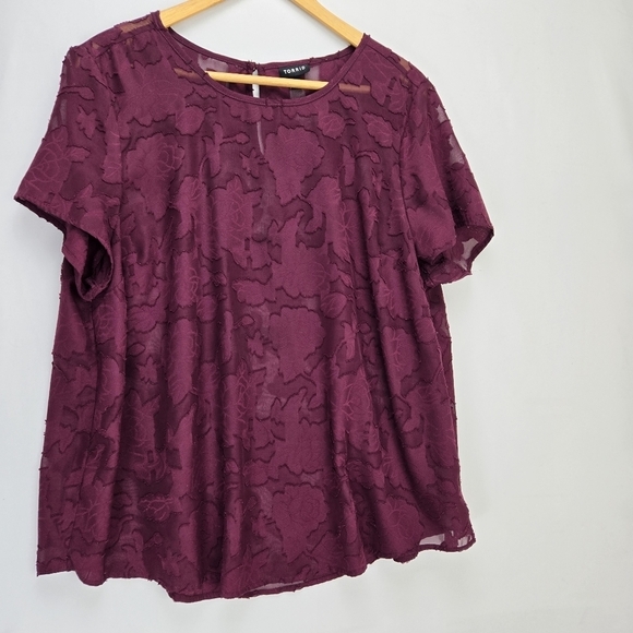 TORRID Abbey Chiffon Clip Floral Top Violet - Picture 2 of 8